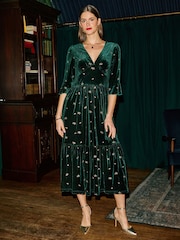 Yumi Green Velvet Embroidered Midi Dress - Image 3 of 5