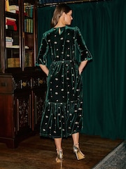 Yumi Green Velvet Embroidered Midi Dress - Image 5 of 5