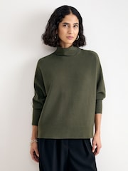 كنزة Masha بأكمام انسيابية واسعة من Phase Eight - صورة 1 من 7