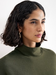كنزة Masha بأكمام انسيابية واسعة من Phase Eight - صورة 5 من 7