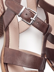 Moda in Pelle Brown Gerrie Leather Block Heel Fisherman Sandals - Image 4 of 4
