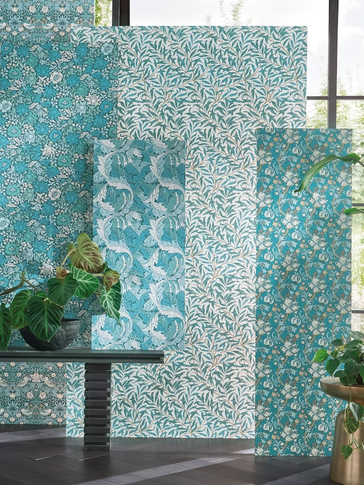 Clarke & Clarke William Morris Designs Plum Purple Strawberry Thief 10.05M Wallpaper - Image 1 of 2
