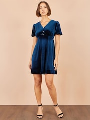 Vestido de terciopelo tipo skater con lazo de strass de Yumi - Imagen 3 de 5