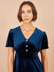 Vestido de terciopelo tipo skater con lazo de strass de Yumi - Imagen 4 de 5
