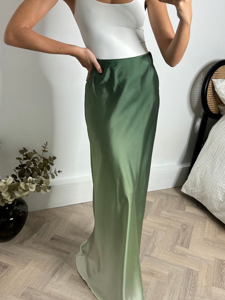 Style Cheat Green Evelyn Ombre Maxi Skirt - Image 1 of 4