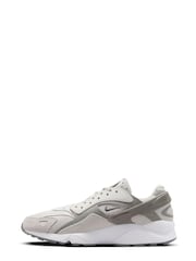 Nike Grey/White Air Huarache Runner Trainers - Image 2 of 8