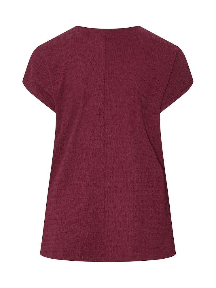Yours Curve Red Textured Grown On T-Shirt - Image 6 of 6 Yours Curve Red Textured Grown On T-Shirt - Image 6 of 6