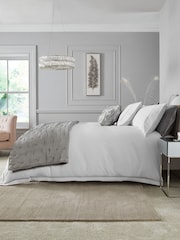 White/Silver Collection Luxe 600 Thread Count 100% Cotton Sateen Luxury Duvet Cover And Pillowcase Set - Image 1 of 4