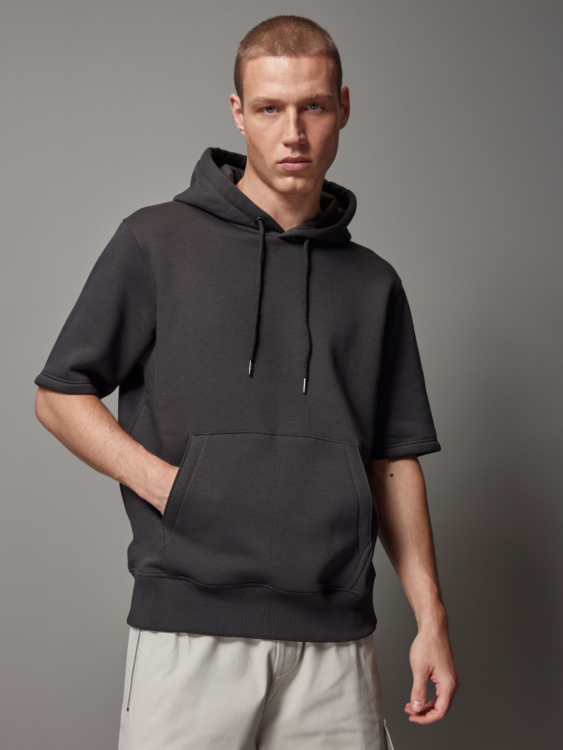 Short sleeve hoodie canada clearance