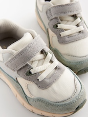 Grün/Weiß - Elastischer Sportschuh mit Schnürung - Bild 3 von 5