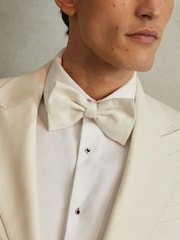 Reiss Ecru Padua Silk Blend Textured Bow Tie - Image 2 of 4