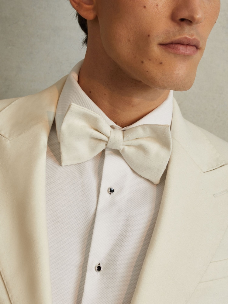 Reiss Ecru Padua Silk Blend Textured Bow Tie - Image 2 of 4