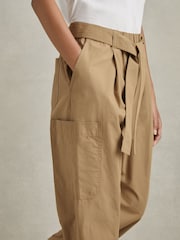 Reiss Sand Delia Cotton Tapered Parachute Trousers - Image 3 of 6