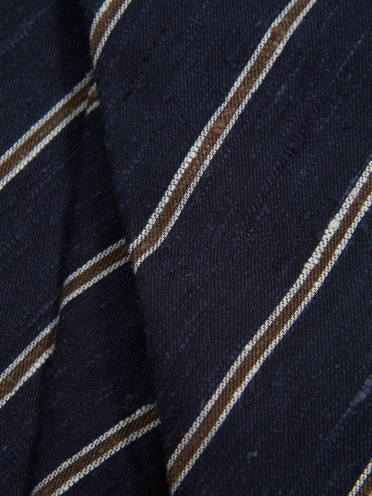 Reiss Navy Ravenna Silk Blend Textured Tie - Image 5 of 5