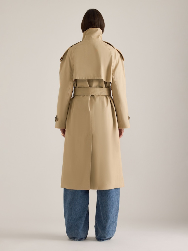 معطف مطر ماكسي Lottie من Anthropologie - صورة 2 من 5 معطف مطر ماكسي Lottie من Anthropologie - صورة 2 من 5