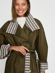 Chaqueta encerada con cinturón de Anthropologie - Imagen 4 de 5