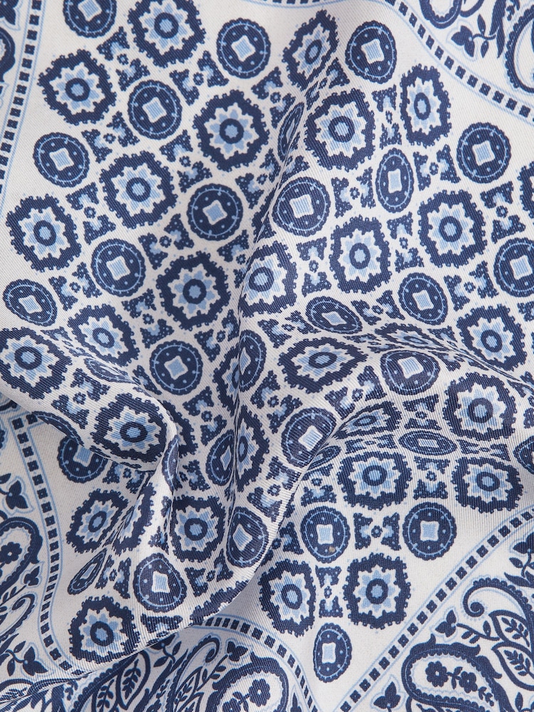 Reiss Blue Domenico Silk Medallion Paisley Print Pocket Square - Image 5 of 5