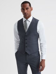 Chaleco de corte slim de lana con botones Fine Five de Reiss - Imagen 3 de 4