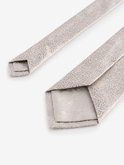 Champagne Gold Jacquard Leaf Tie And Pocket Square Set - Image 3 of 5