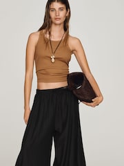 أسود - بنطلون قصير بحاشية دانتيل من Anthropologie - صورة 4 من 4