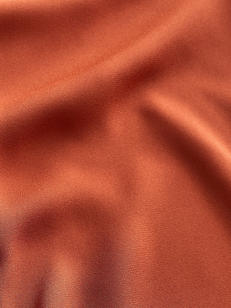 Rostbraun - Langärmelige Bluse in Relaxed Fit mit V-Ausschnitt - Bild 7 von 7 Rostbraun - Langärmelige Bluse in Relaxed Fit mit V-Ausschnitt - Bild 7 von 7