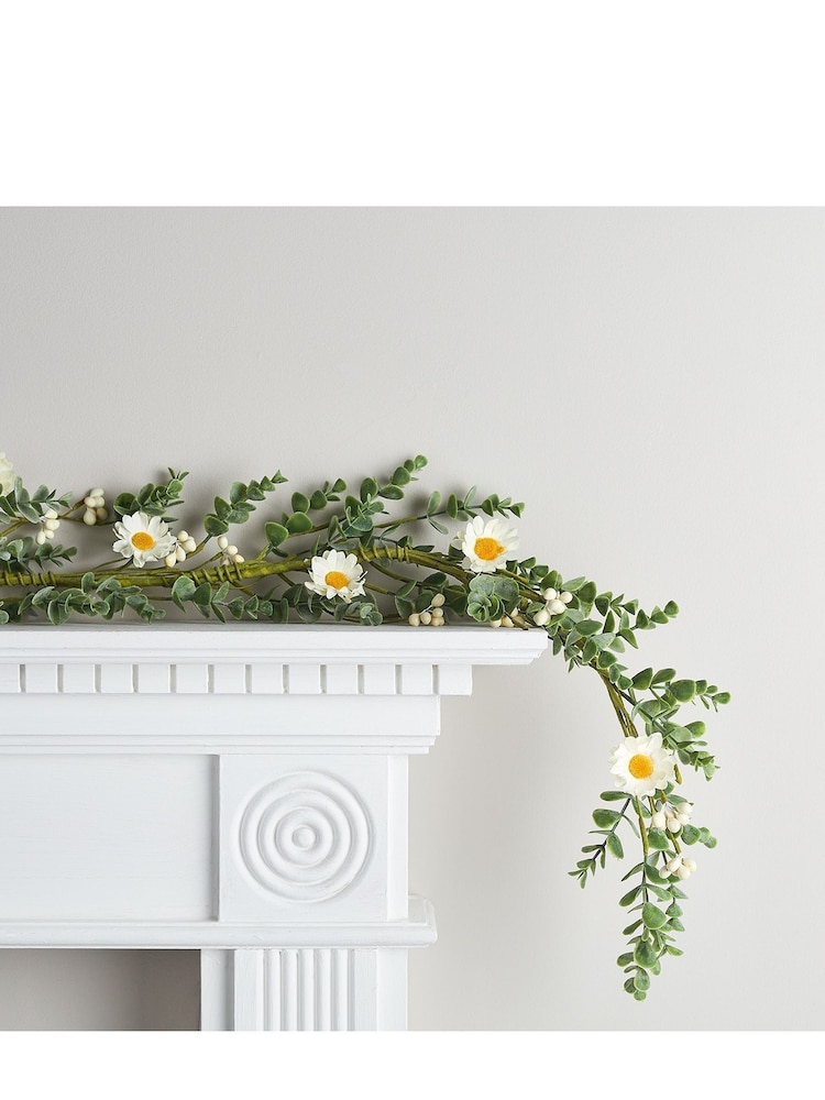 Lights4fun Green 15m Spring Flower Garland - Image 2 of 2
