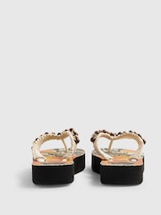 Sandalias de dedo con cuentas florales Del Maar de River Island - Imagen 4 de 6