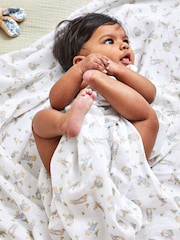 JoJo Maman Bébé Extra Large Peter Rabbit Print Muslin - Image 2 of 5