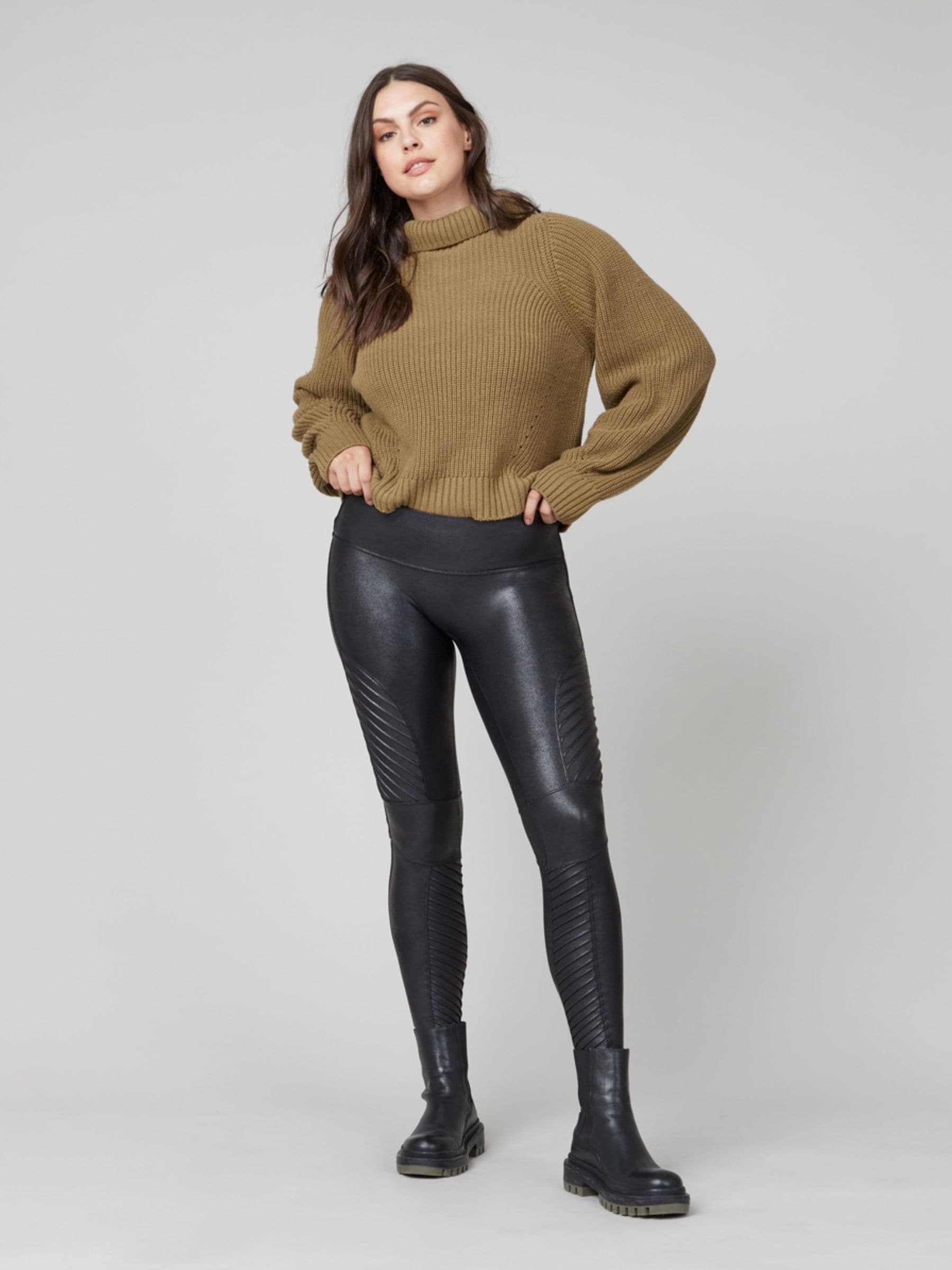 Kaufe Sie SPANX Medium Control Figurformende Biker Leggings aus Lederimitat bei Next Deutschland