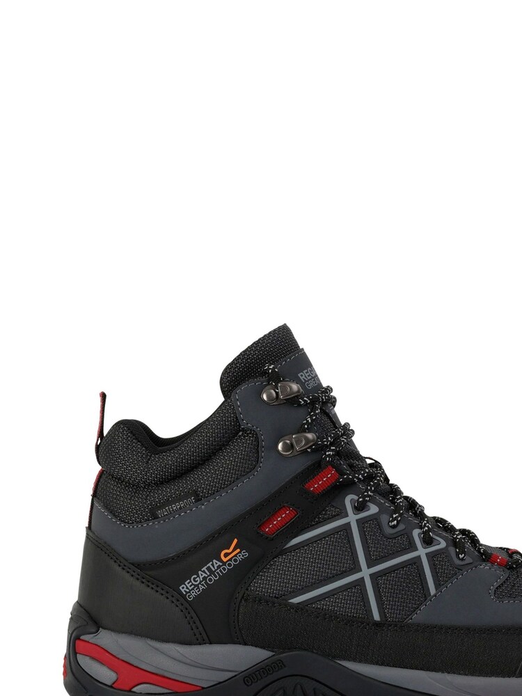 Regatta crome Black Mens Samaris III Walking Boots - Image 1 of 8