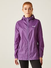 Morado - Chaqueta impermeable y plegable para mujer Pack It III de Regatta - Imagen 1 de 9