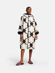 Regatta Black Orla Changing Robe - Image 2 of 9