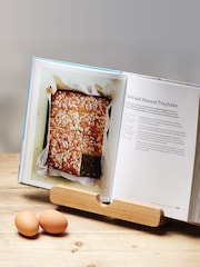 حامل كتاب الطهي من مجموعة Natural Elements من Kitchencraft - صورة 1 من 3