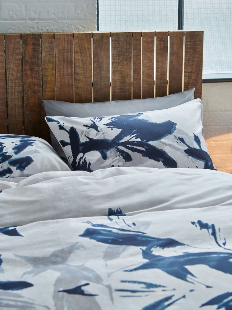 French Connection Navy Azzurra 220 Thread Count Duvet Cover and Pillowcase Set - Image 2 of 3