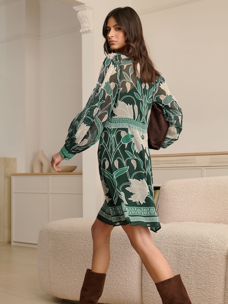 Lipsy Green Petite Placement Printed Long Sleeve Shift Mini Dress - Image 2 of 4