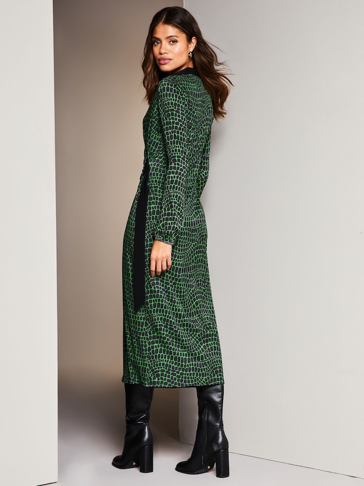 Lipsy Green Petite Jersey Wrap V Neck Ruched Hardware Midi Shirt Dress - Image 2 of 4
