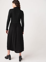 Schwarz - Plissiertes Kleid mit langen Ärmeln - Bild 3 von 6