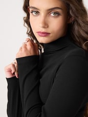 Schwarz - Plissiertes Kleid mit langen Ärmeln - Bild 4 von 6
