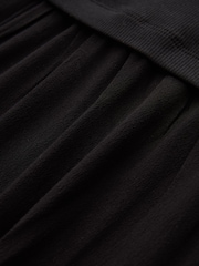 Schwarz - Plissiertes Kleid mit langen Ärmeln - Bild 6 von 6