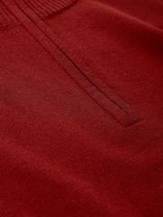 Rojo - Suéter con cuello alzado de lana de merino Conway de White Stuff - Imagen 6 de 6