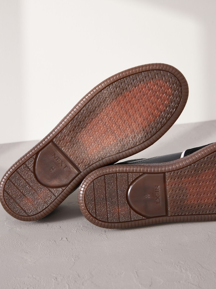črna - Forever Comfort® Nizke retro usnjene trenirke - Slika 8 iz 8 črna - Forever Comfort® Nizke retro usnjene trenirke - Slika 8 iz 8