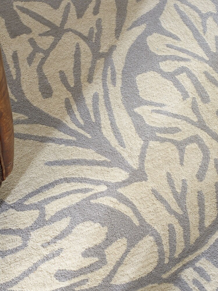 Origin Rug Collection. Navy Heritage 2 Rug - Image 2 of 4