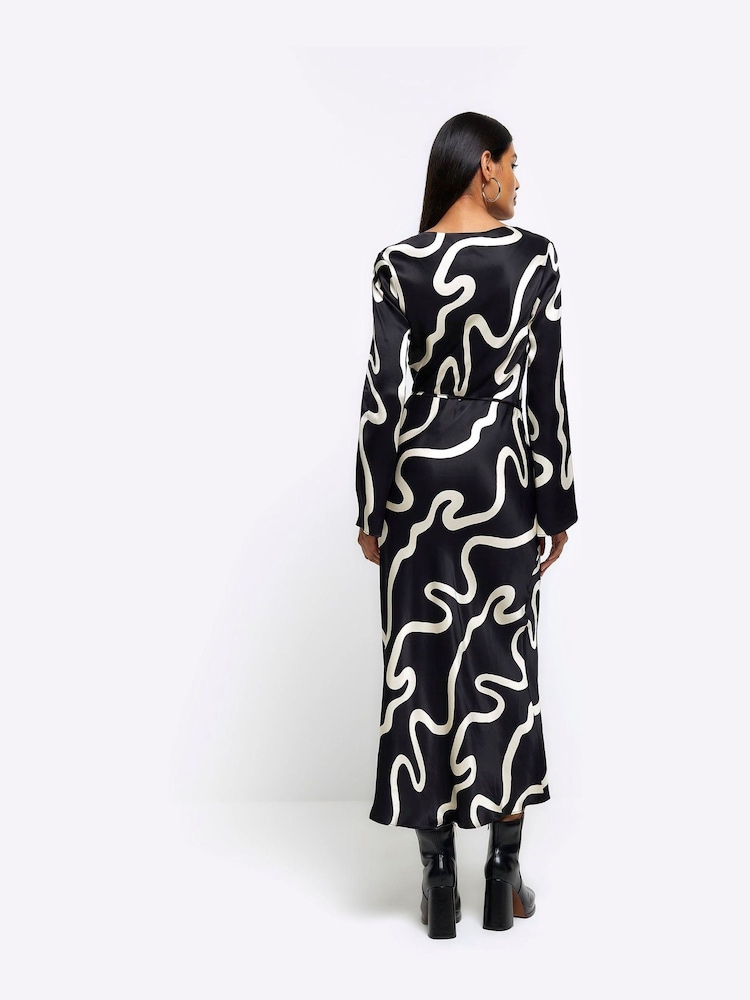 River Island Black Scoop Neck Dress - Image 2 of 4 River Island Black Scoop Neck Dress - Image 2 of 4