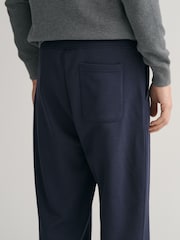 GANT Evening Blue Shield Logo Joggers - Image 3 of 4