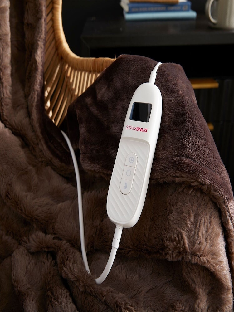 Lakeland Brown Faux Fur Heated Throw - Image 2 of 3