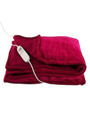 Lakeland Red Knitted Heated Throw - Image 4 of 4