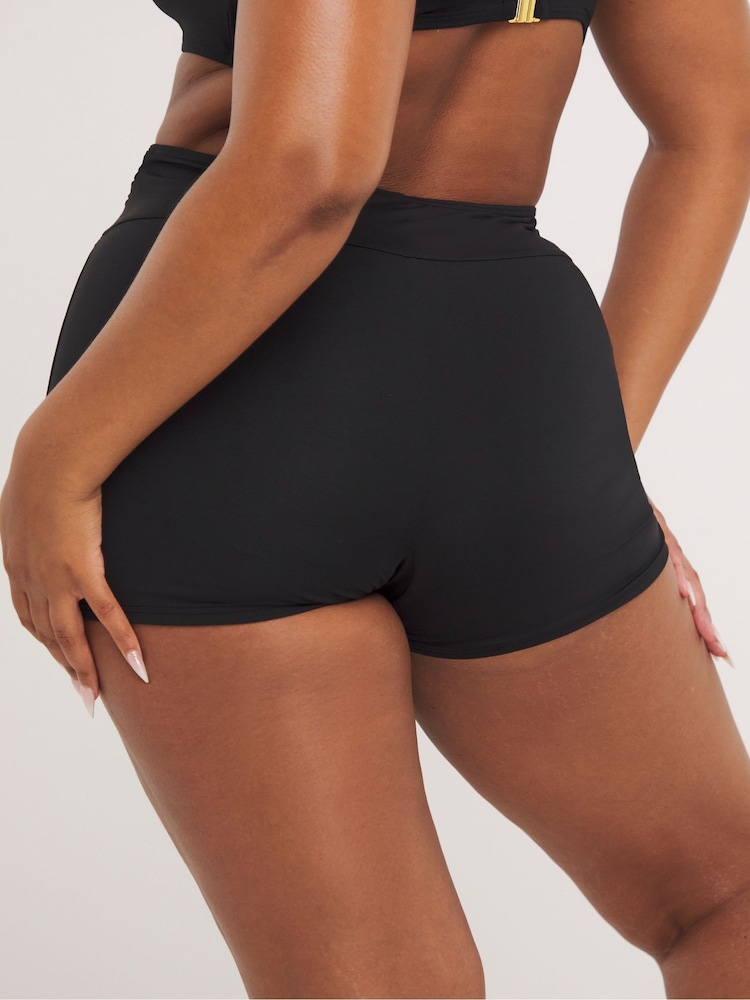 Simply Be Magisculpt Bikini Shorts mit verdrehter Front - Bild 2 von 4 Simply Be Magisculpt Bikini Shorts mit verdrehter Front - Bild 2 von 4