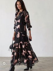 Itim - Religion Eva Tiered Maxi Dress With Lace Insert And Tie Waist - Larawan 1 ng 8