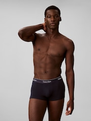 Rød - Calvin Klein Low Rise Icon bomullsshorts med Stretch 3 -pakning - Bilde 2 av 6
