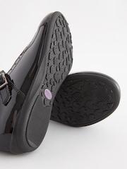 Schwarzes Lackleder - Lederschuhe mit T-Steg - Bild 6 von 6